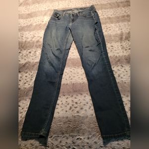 Womens size 10 curvy skinny levis jeans